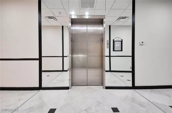 Naples, FL 34103,3411 Tamiami TRL N #2