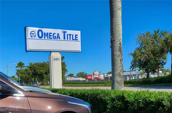 Naples, FL 34103,3411 Tamiami TRL N #2