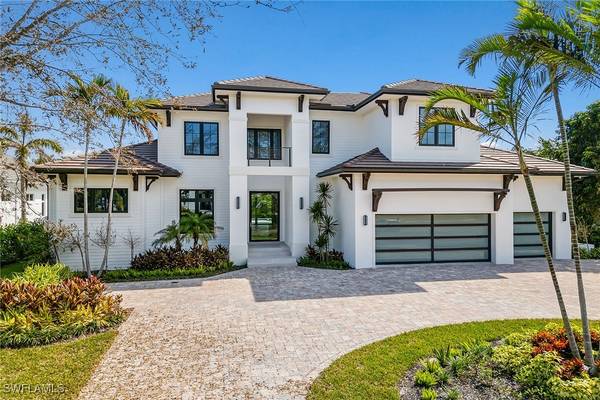 3280 Crayton RD, Naples, FL 34103