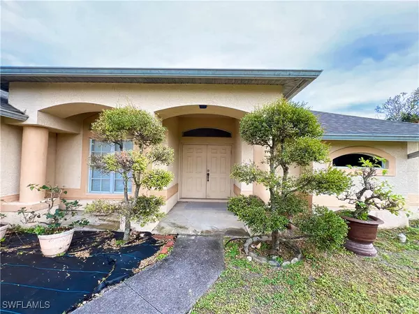 Lehigh Acres, FL 33973,4895 Golfview BLVD