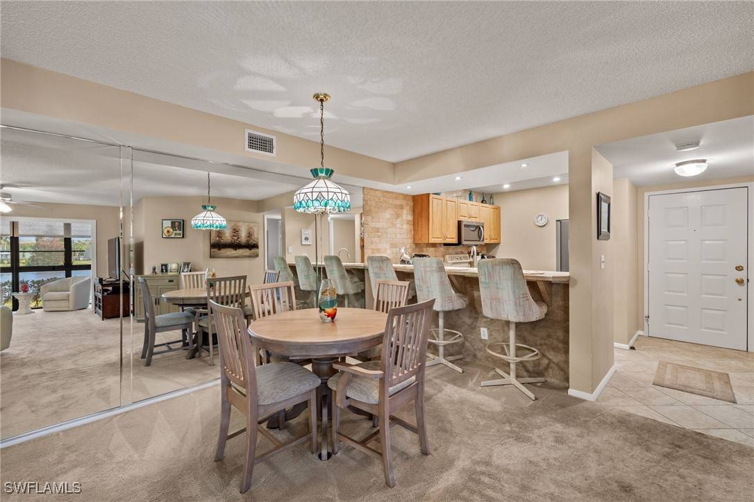 Fort Myers, FL 33919,14840 Summerlin Woods DR #3