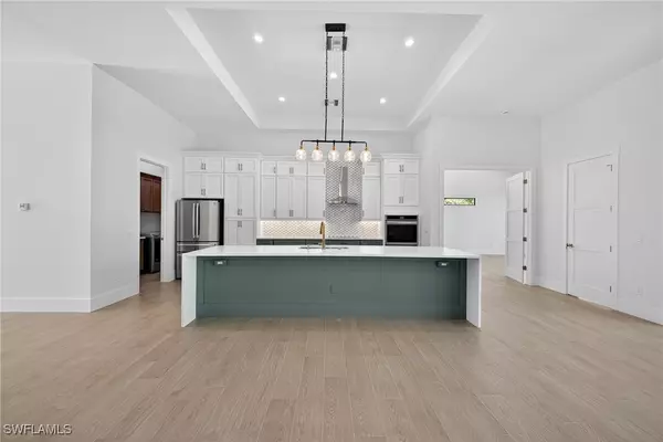 Naples, FL 34120,407 24th AVE NW