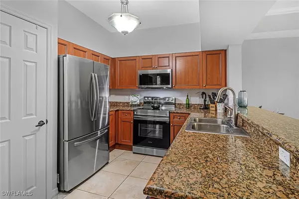 Estero, FL 33928,10009 Villagio Gardens LN #106