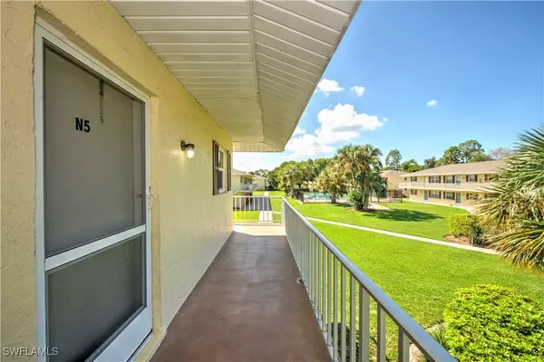 Naples, FL 34105,3325 Airport RD N #N5