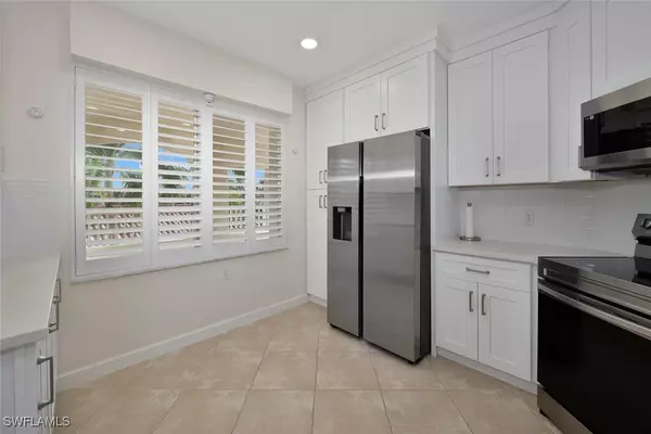 Naples, FL 34109,3041 Driftwood WAY #3604