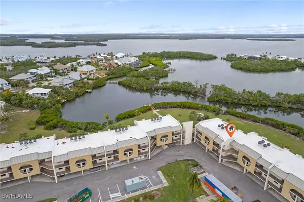 Fort Myers Beach, FL 33931,21470 Bay Village DR #147