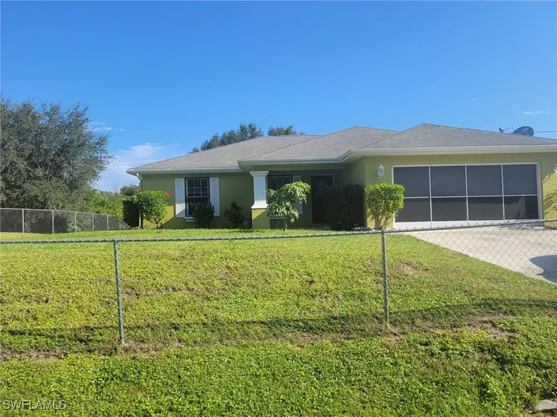 2806 51st ST W, Lehigh Acres, FL 33971