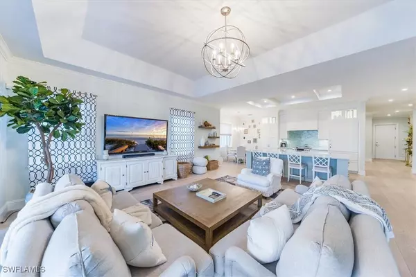 Naples, FL 34109,7128 Lemuria CIR #702