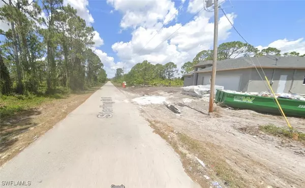 942 Sterling ST E, Lehigh Acres, FL 33974