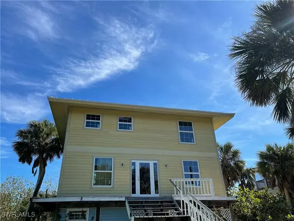 Captiva, FL 33924,121 Swallow DR