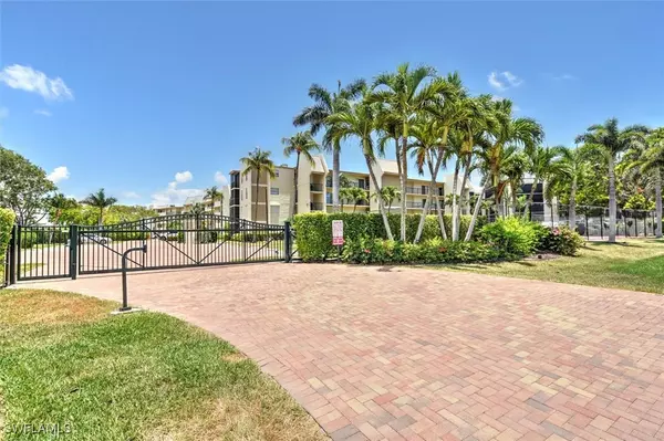 Marco Island, FL 34145,929 Collier CT #B401