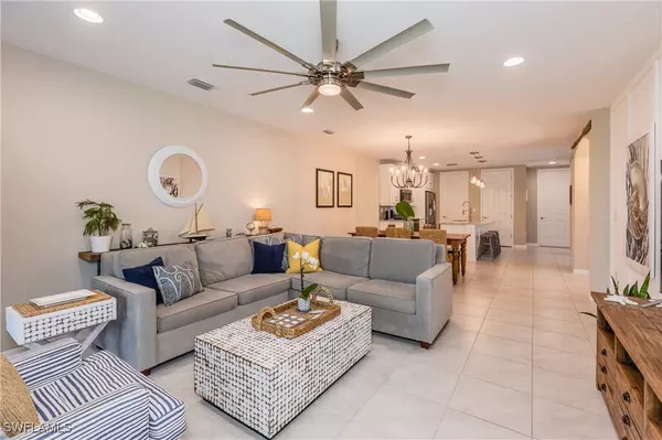 Naples, FL 34114,14859 Edgewater CIR