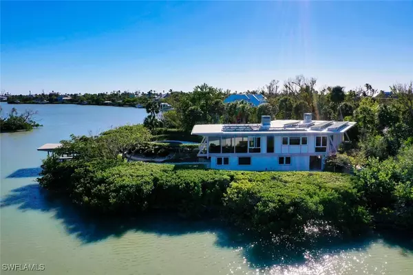 Sanibel, FL 33957,2688 Coconut DR