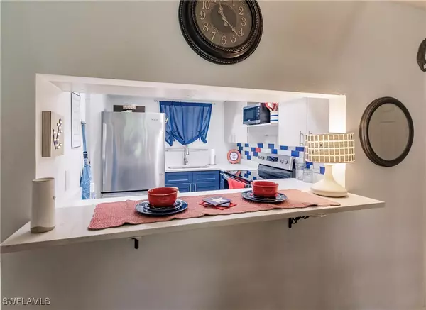 North Fort Myers, FL 33903,1055 Palm AVE #216