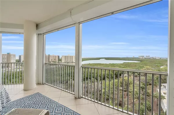 315 Dunes BLVD #907, Naples, FL 34110