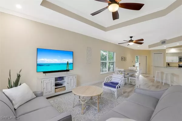 Naples, FL 34103,1240 Shady Rest LN #102