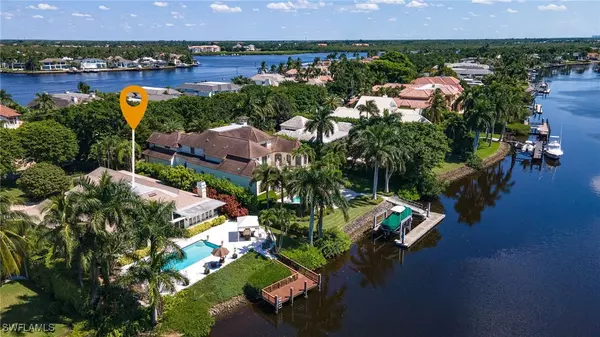 950 Galleon DR, Naples, FL 34102