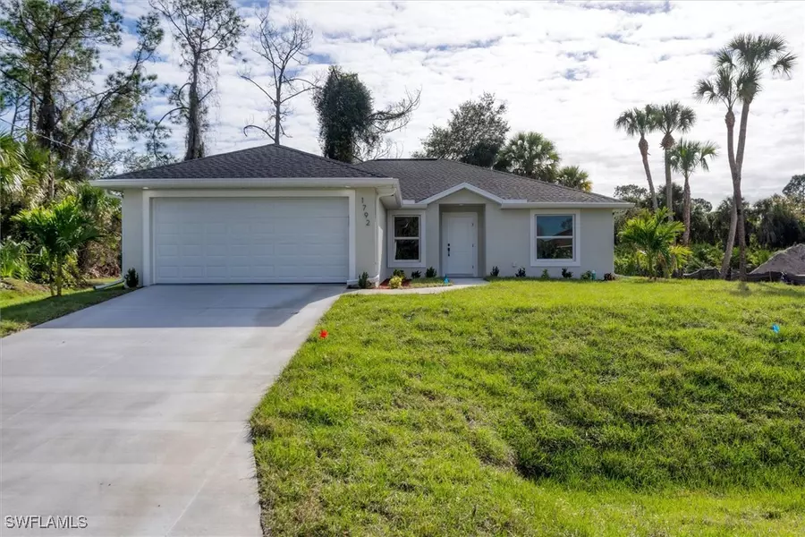 2704 46th ST SW, Lehigh Acres, FL 33976