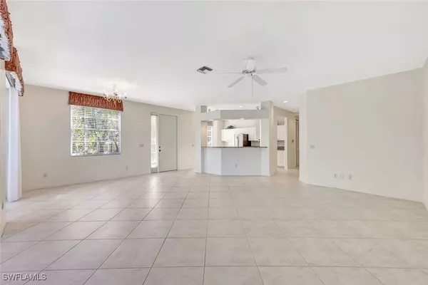 Naples, FL 34112,5080 Yacht Harbor CIR #103