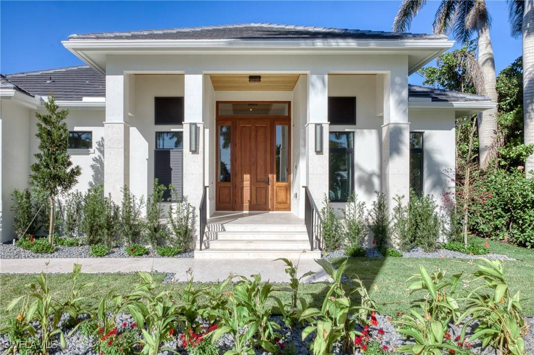 Naples, FL 34102,629 10th ST N