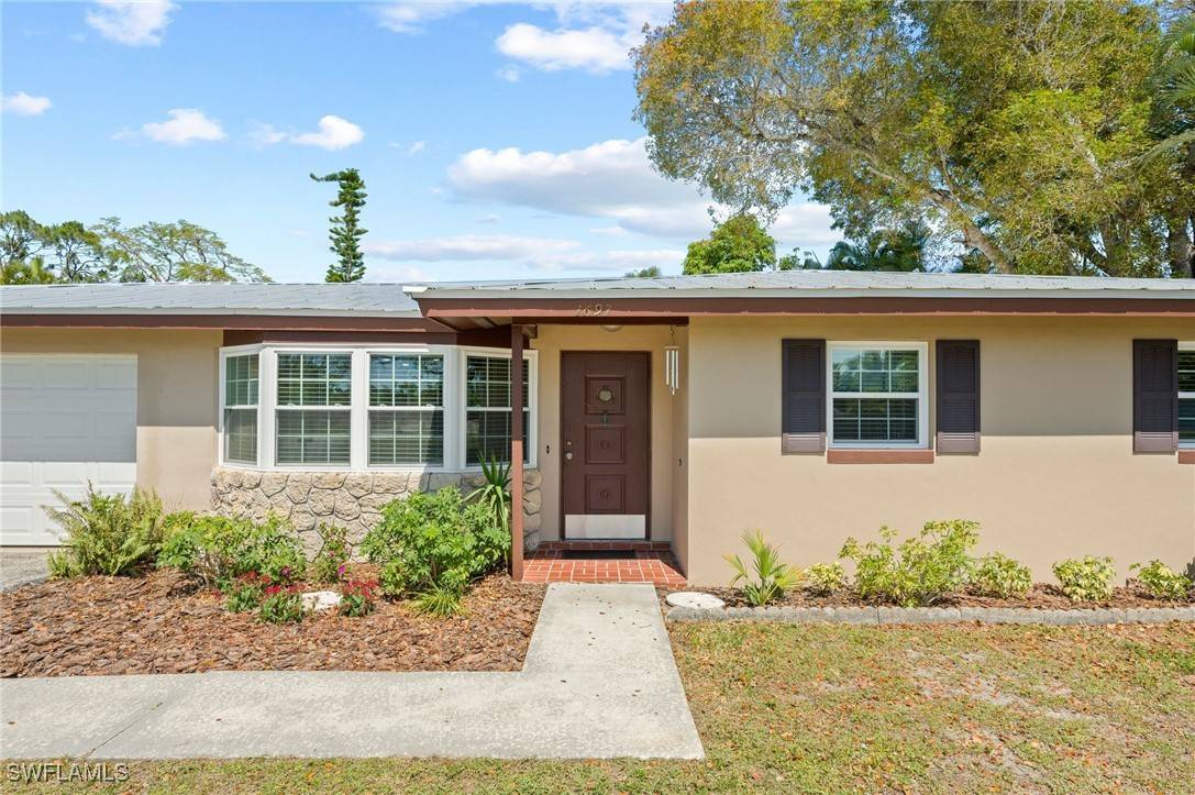 Fort Myers, FL 33919,1697 N Hermitage RD