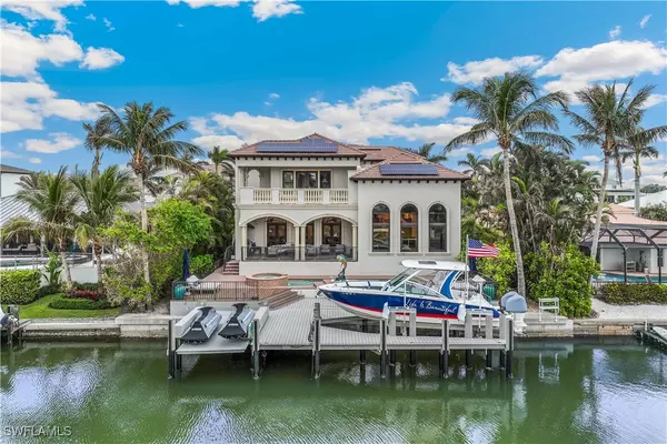 280 Egret AVE, Naples, FL 34108