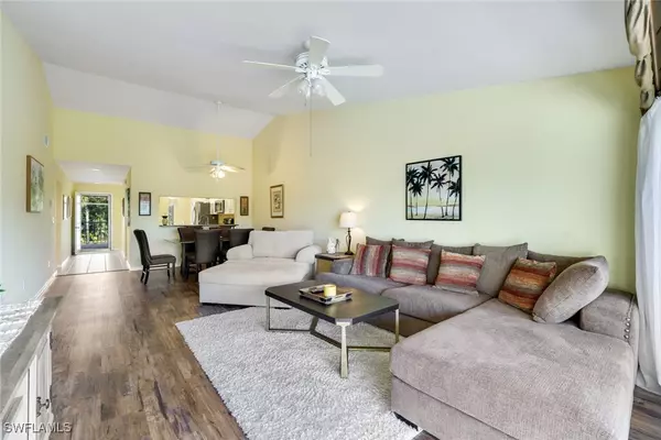 Naples, FL 34110,1330 Yesica Ann CIR #I-203