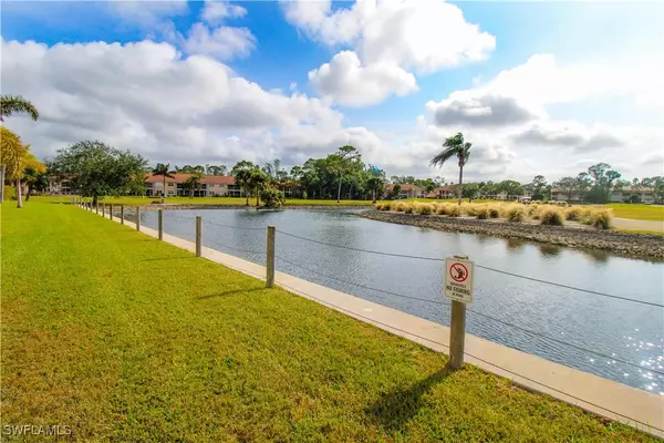 Naples, FL 34105,190 Turtle Lake CT #211