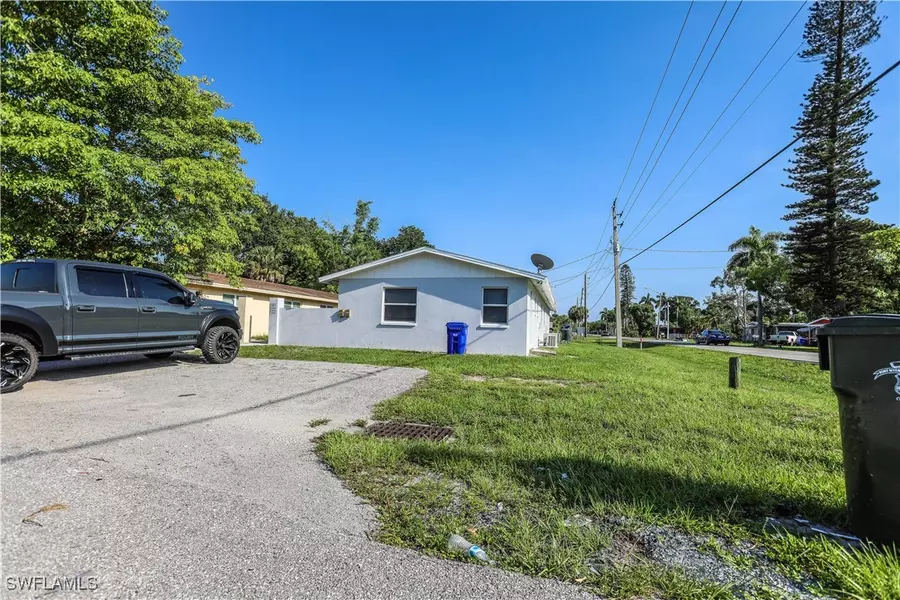 2406 Linhart AVE, Fort Myers, FL 33901