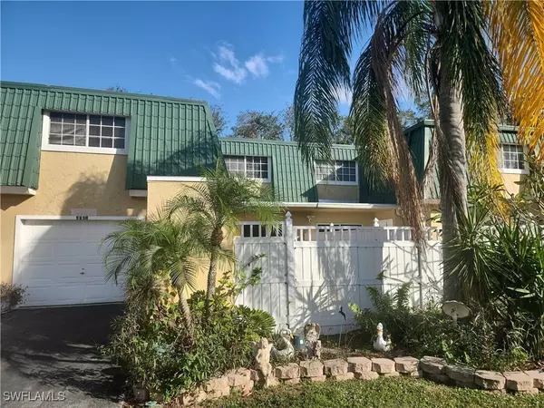 5858 Harbour Club RD,  Fort Myers,  FL 33919