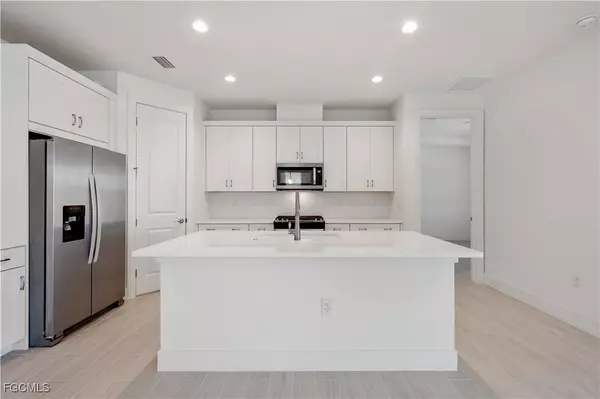 Punta Gorda, FL 33982,44488 Little Blue Heron WAY