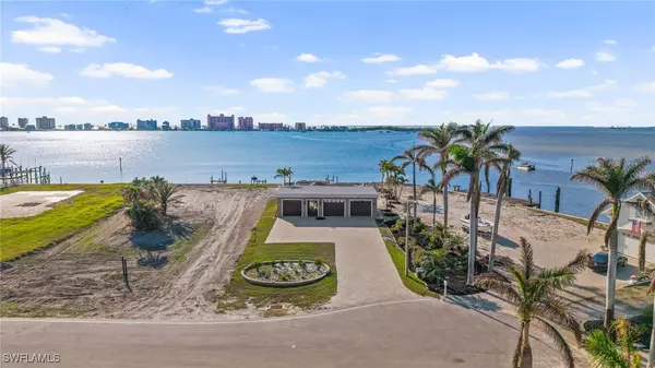 908 San Carlos DR, Fort Myers Beach, FL 33931
