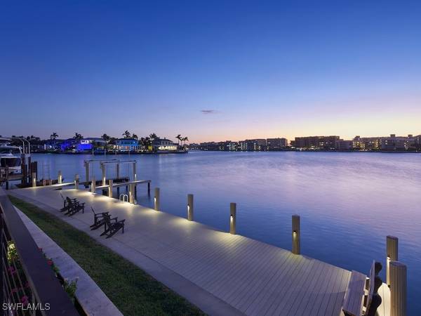 246 Mermaids Bight, Naples, FL 34103