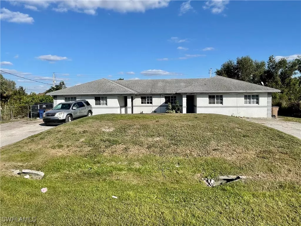 Lehigh Acres, FL 33973,733-735 Gordon AVE S
