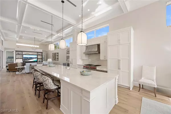 7980 Grand Bay DR #4,  Naples,  FL 34108