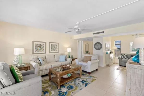 Marco Island, FL 34145,933 Collier CT #C304