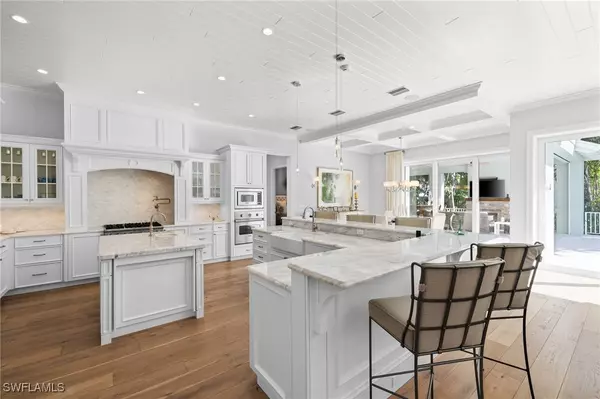 2550 Windward WAY, Naples, FL 34103