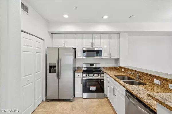 Fort Myers, FL 33966,13150 Bella Casa CIR #2193