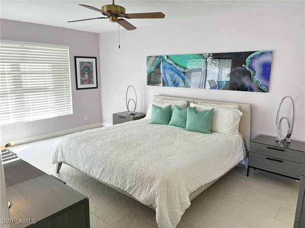 500 Misty Pines CIR #2-101,  Naples,  FL 34105