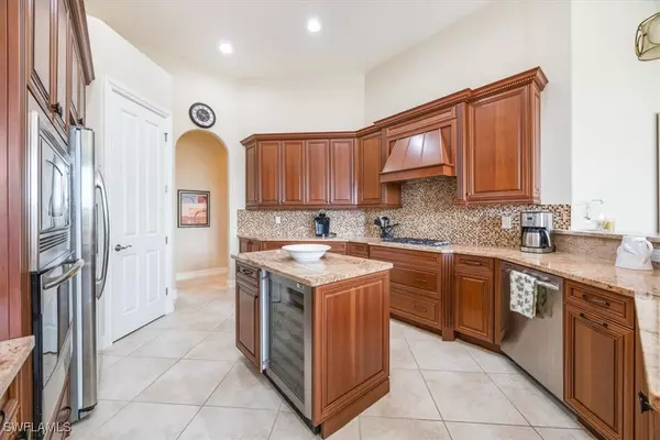 Naples, FL 34113,6504 Costa CIR