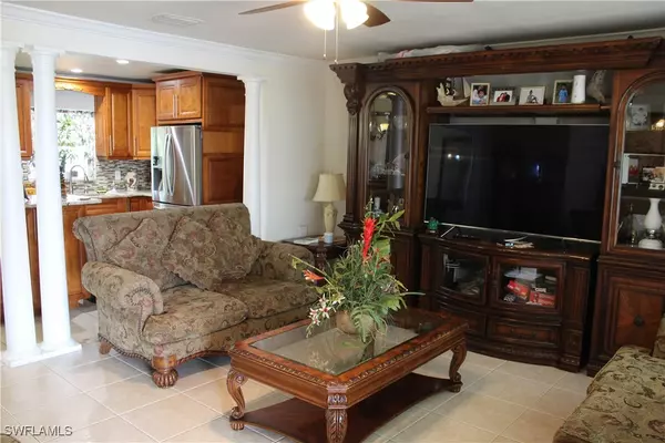 North Fort Myers, FL 33903,679 Canal DR
