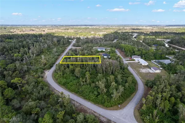 Lehigh Acres, FL 33974,725 Kehosha AVE