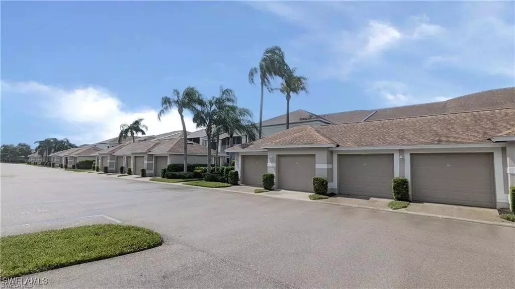 Fort Myers, FL 33966,8091 Queen Palm LN #315