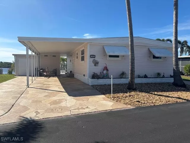 Fort Myers, FL 33905,309 Shoreland DR