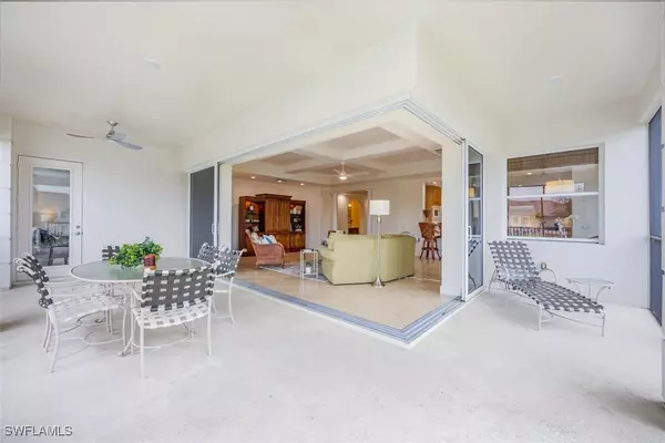 Naples, FL 34119,571 Avellino Isles CIR #201