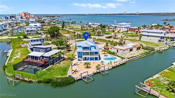 Fort Myers Beach, FL 33931,730 Matanzas CT