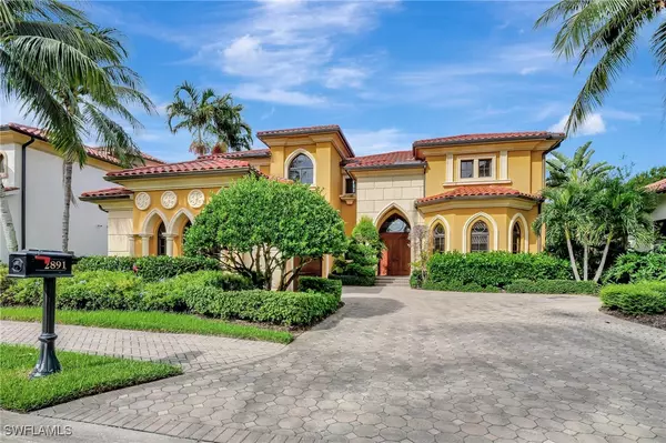 2891 Tiburon BLVD E, Naples, FL 34109