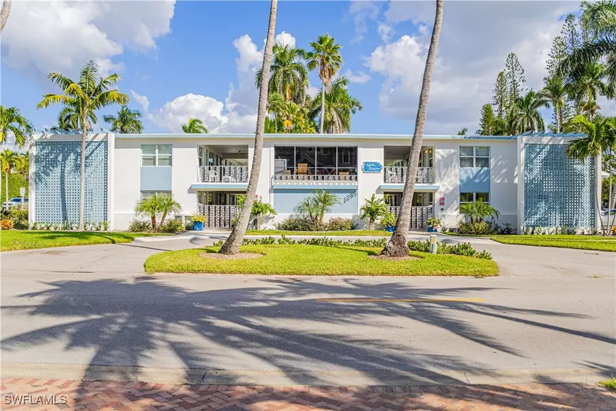 1295 Gulf Shore BLVD S #106, Naples, FL 34102