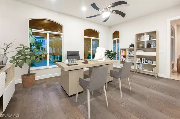 Naples, FL 34108,319 Lagoon AVE