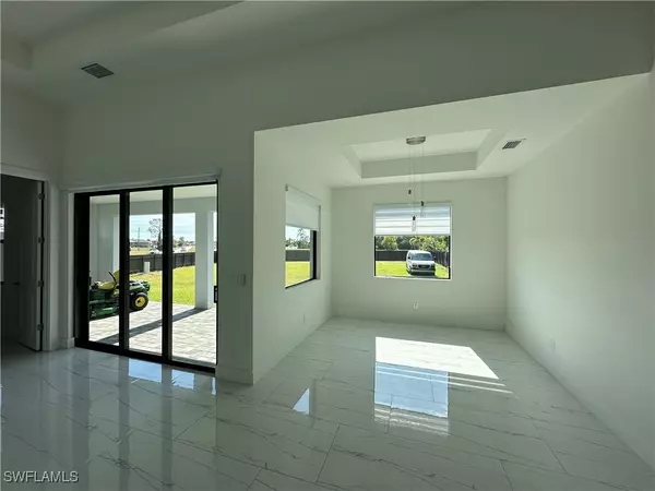 Cape Coral, FL 33909,1124 NE 35th LN